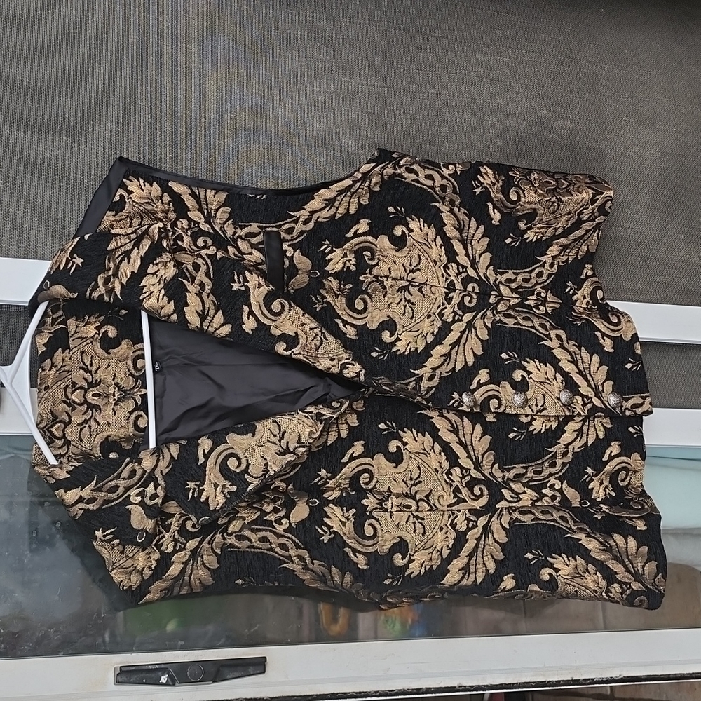 2XL Gold Detail Vest